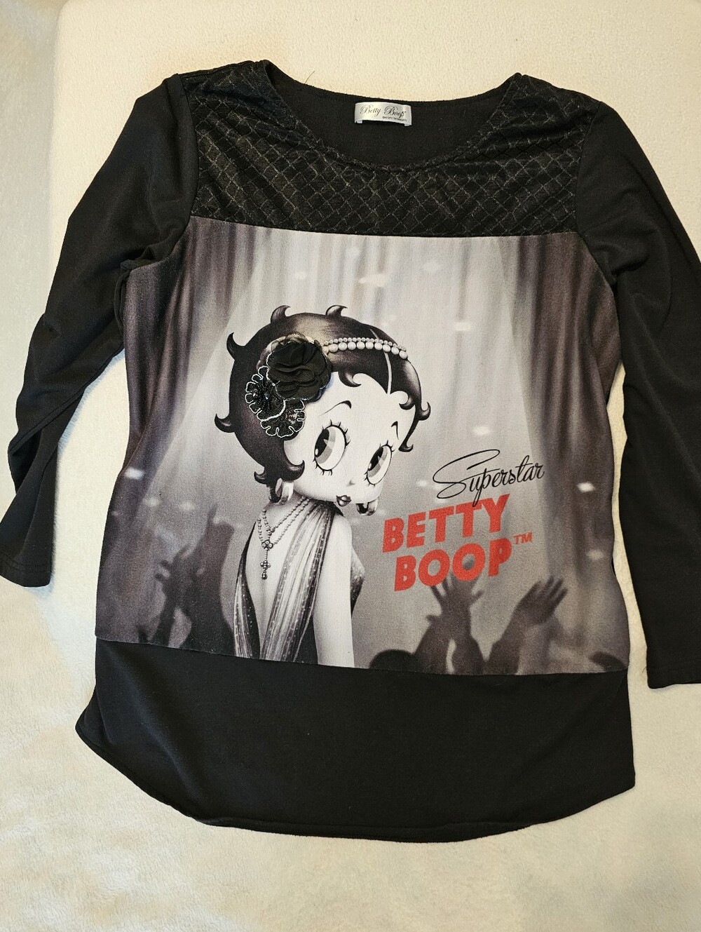 Betty Boop Graphic LS Shirt Textured Yoke 3D Flower Accent Black Top Med? Euc - Picture 1 of 13